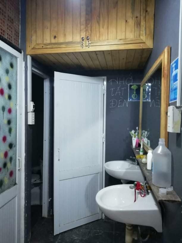 Grey Monkey Dalat Hostel מראה חיצוני תמונה
