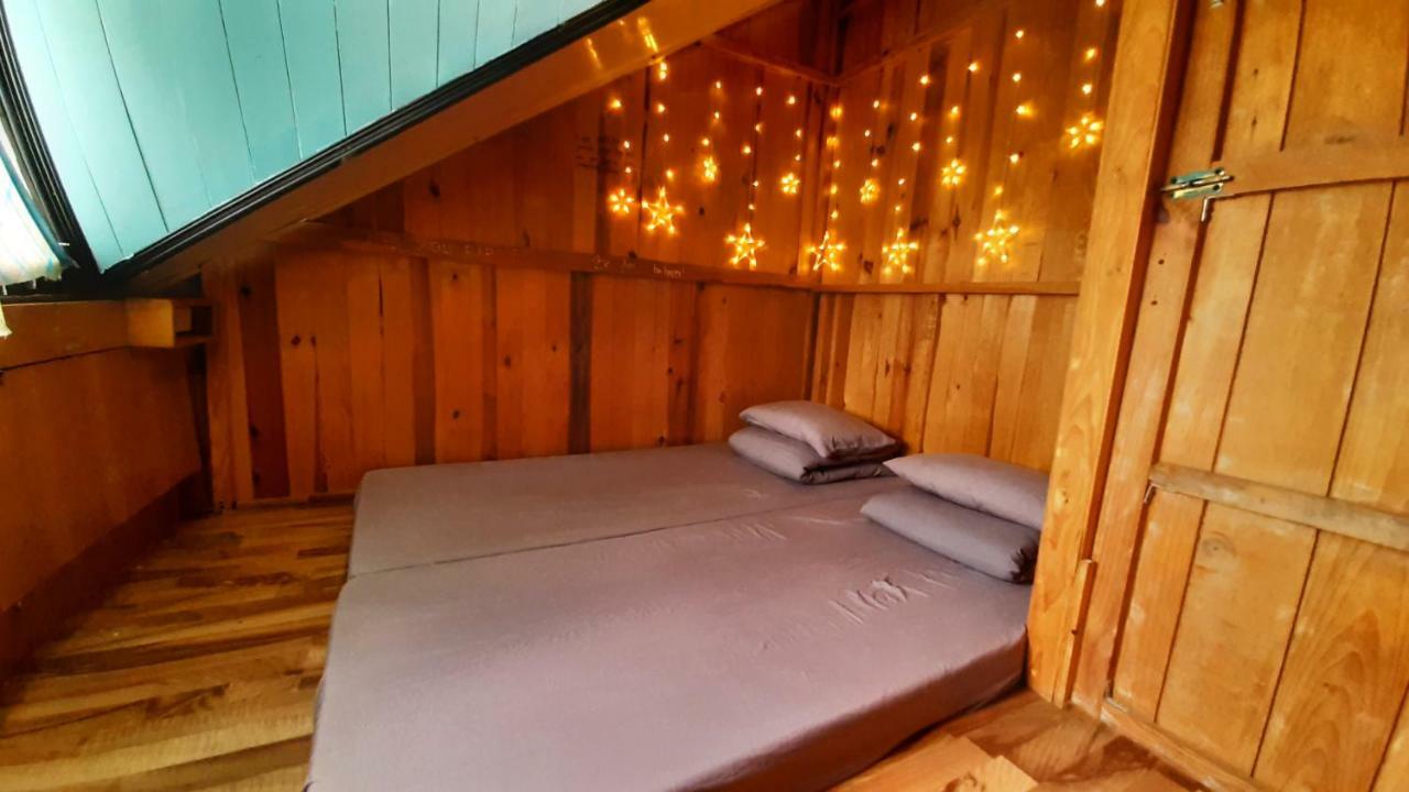 Grey Monkey Dalat Hostel מראה חיצוני תמונה
