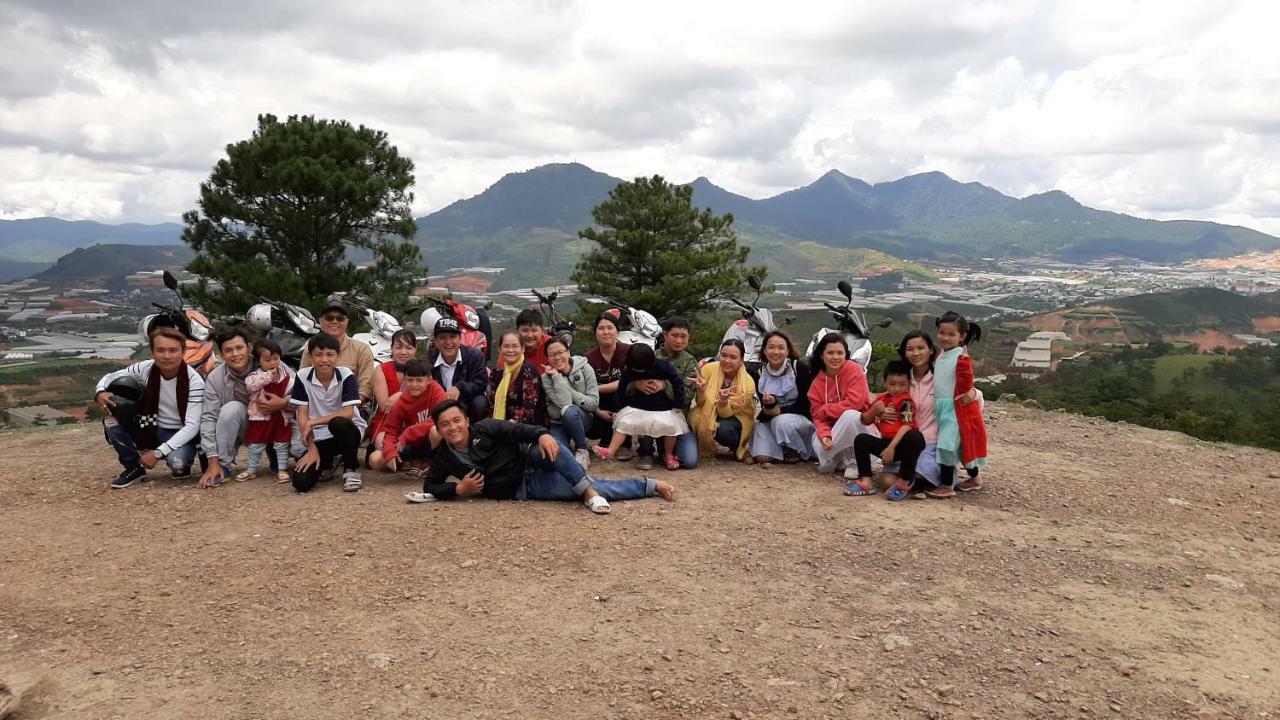 Grey Monkey Dalat Hostel מראה חיצוני תמונה